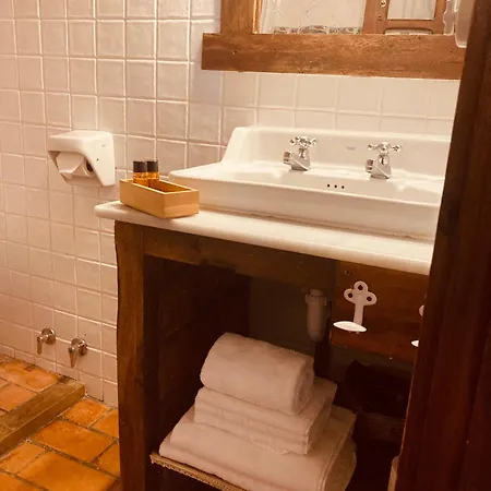 La Trebede Estalagem