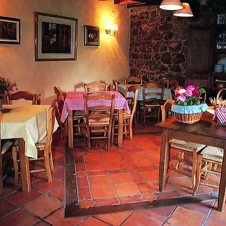 La Trebede Inn